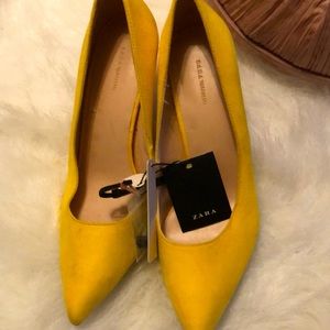 Women Zara mid-heel pump Brand New!!!